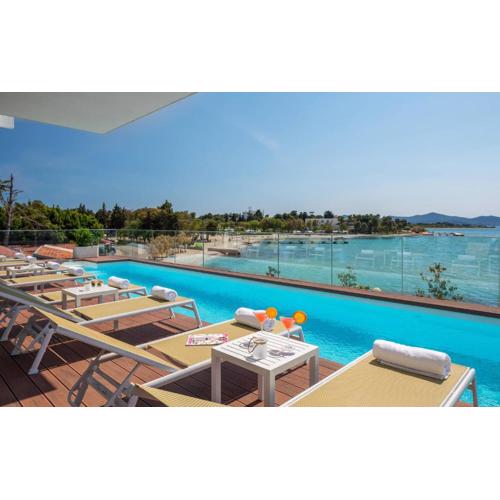 Dedaj Resort - Penthouse Suite Arben