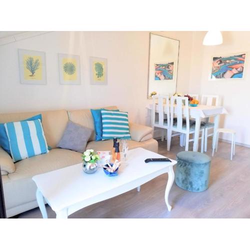Deep Blue Apartment