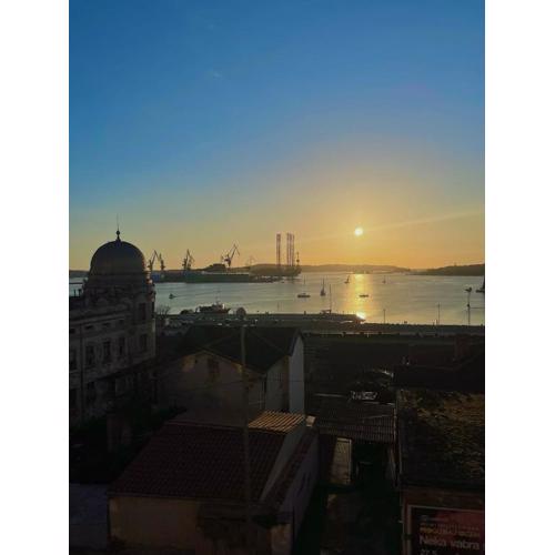 Dejan apartment 3-Free parking near Arena in city center, near bus, train, ferry, airport shuttle