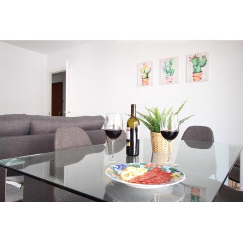 Del Parque Flats - Zamarrilla