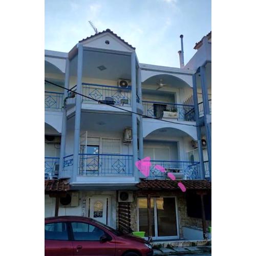 Delasera House