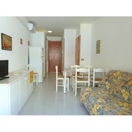 Delightful seaside flat with ac - Beahost