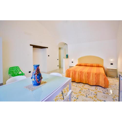 Della Monica Rooms