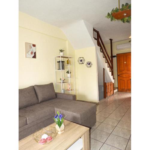 Delmare Αria Living Seaside Oasis -Furka
