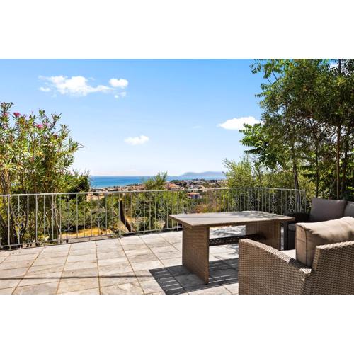 Delta Sea View House