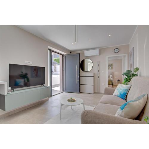 Delux apartment ANGIE with FREE parking