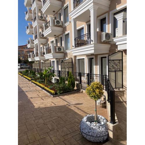 Delux Ferienwohnung-Polarstarbeach Apartment Nr 102 am Meer Sweti Vlas