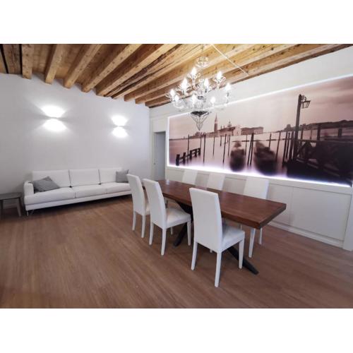 Deluxe 3 Bedroom Flat in Rialto