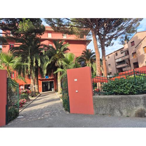 DELuxe 4 Bedrooms in Fegina Monterosso
