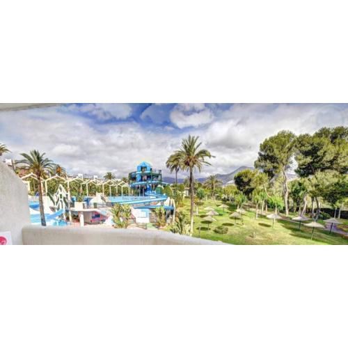 Deluxe Apartment in BenalBeach with Water Park