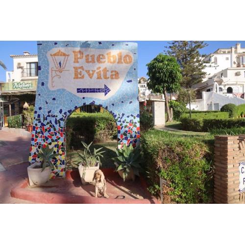 Deluxe Apartment with Pool and Terrace Pueblo Evita