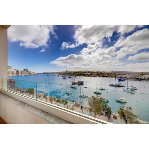 Deluxe Apartment with Valletta and Harbour Views