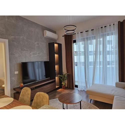 Deluxe Flat with garden_Tirana