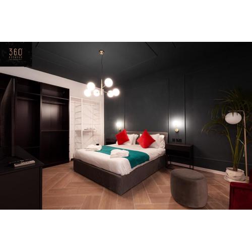 Deluxe Suite, King sized Bed, Harbour & Marina with AC by 360 Estates