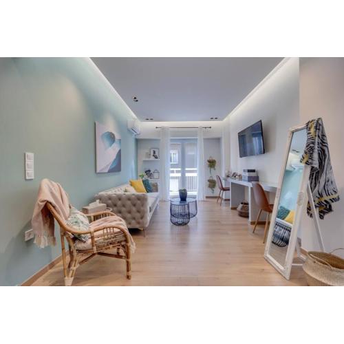 Deluxe Urban 2BR Apt by Nat. Archaelogical Museum