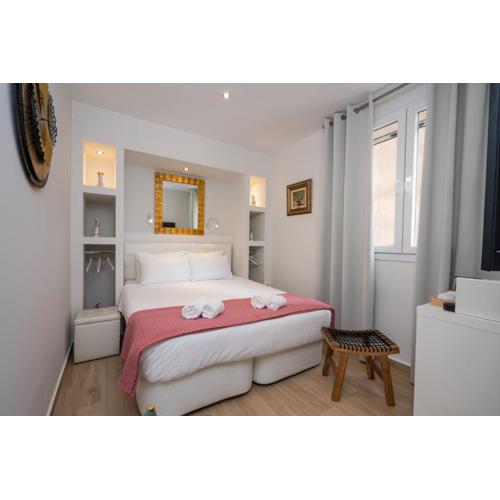 Dema Luxury Suites - Perikleous E1