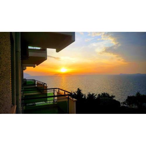 Deni Sea View Apartment