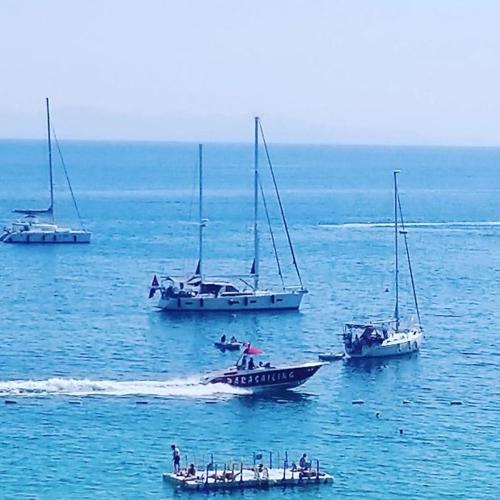 DeNiZ, BeAcH 1 oda 1 salon Suite