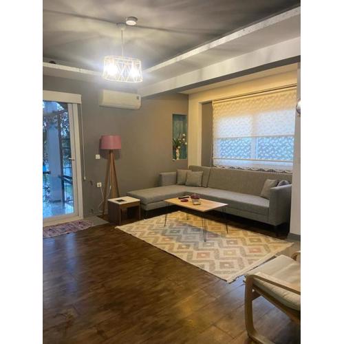 Deniz manzaralı full eşyalı daire