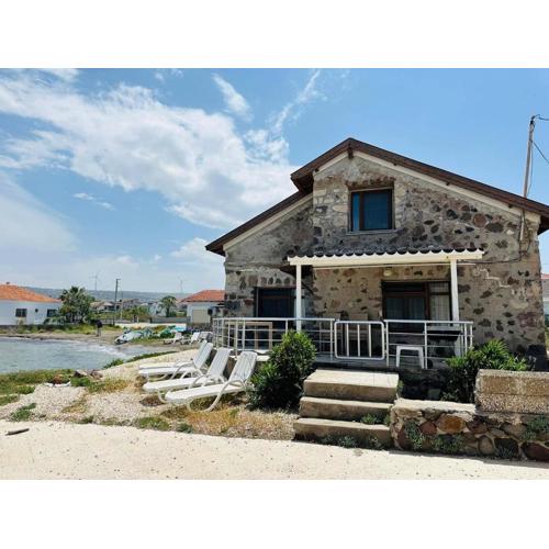 Denize sıfır-Otantik Taş Ev