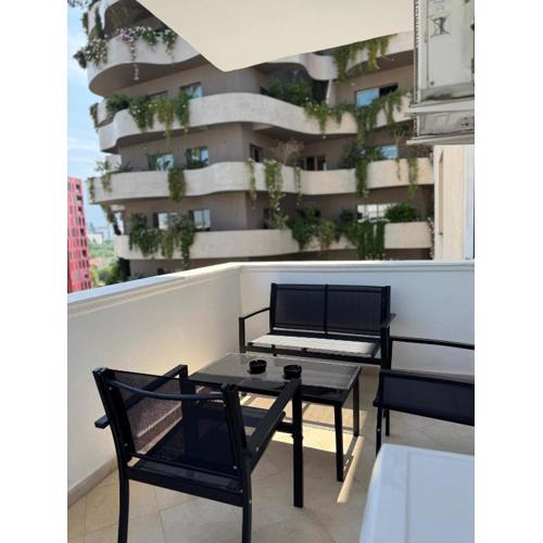 Dennys Apartments near Lion Park