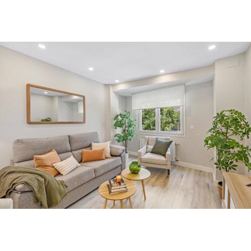 Descubre la Magia de Granada en este apartamento