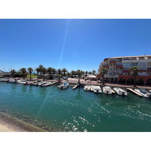 Deux pièces avec vue sur canal et parking privé à Sète - FR-1-338-616