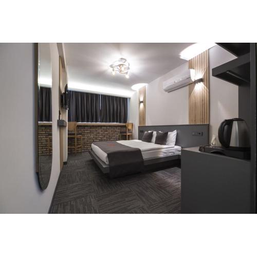 DEWY HOTEL
