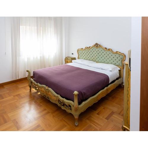 Di Ale Elegant House
