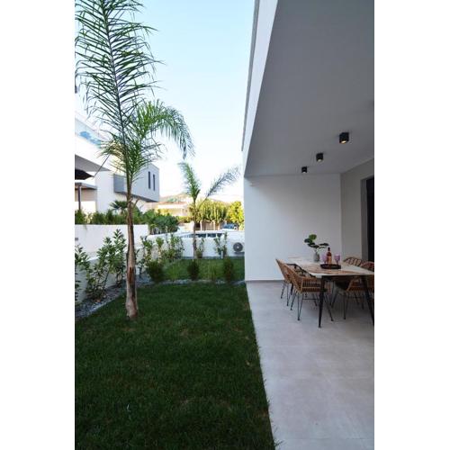 Diamond C Luxury Apartment