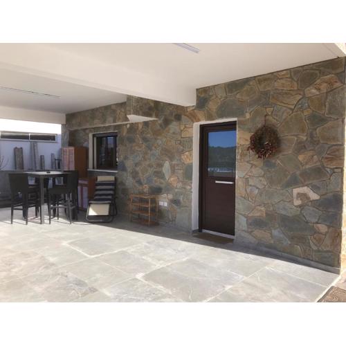 DIAMOND Stone Wooden Guest House