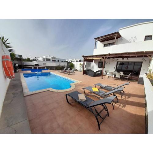 Dias Felices - heated pool