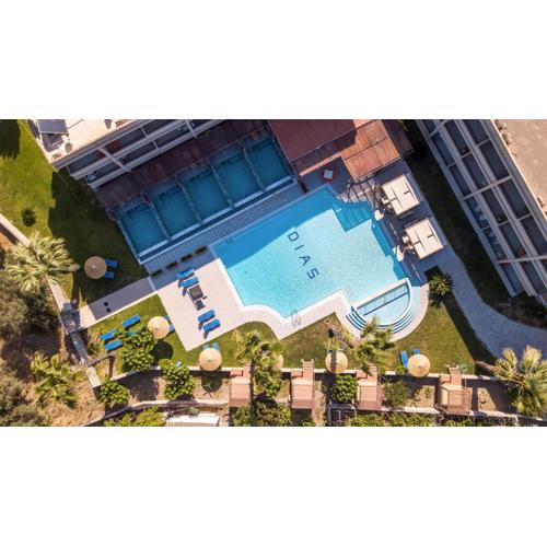 Dias Studios & Suites