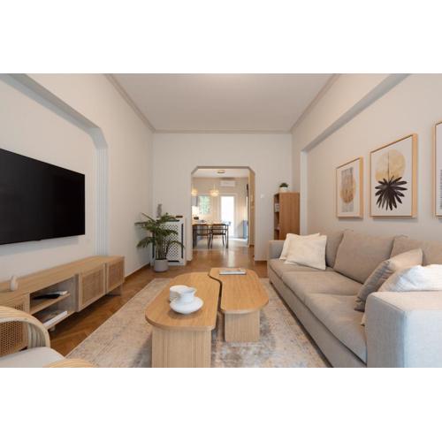 Digital Nomad Friendly & Premier Apartment in Plaka