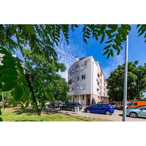 Dijana apartment 1 BDR with balcony