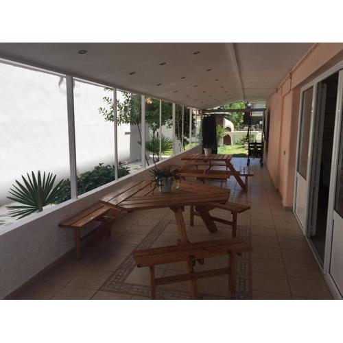 Dimis Studios and Apartments