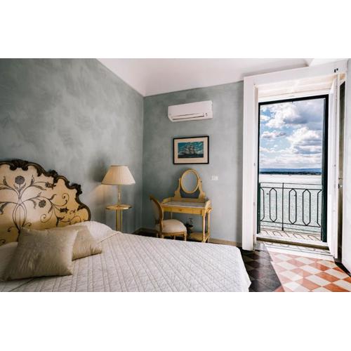 Dimora di Ulisse Sea View Holiday Apartment