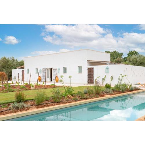Dimora La Pupa - oasi di relax con piscina a Ostuni