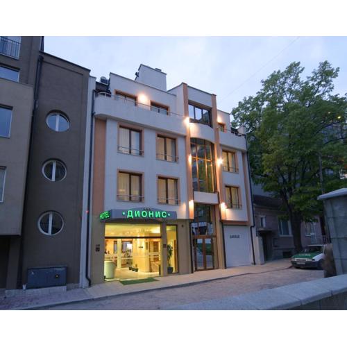 Dionis Hotel