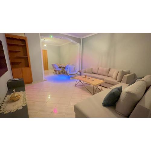 DIORAs Apartment.