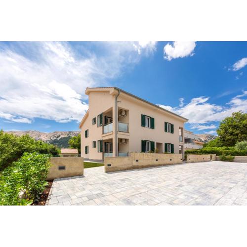 Divine apartments