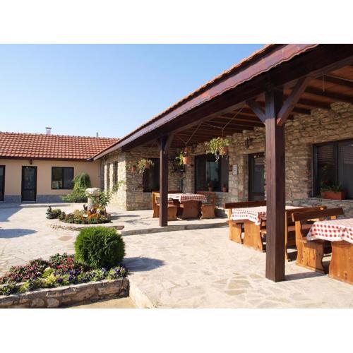 Dobrevata House
