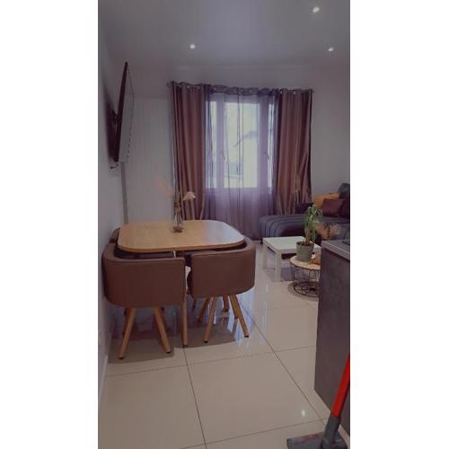 DOGA Bel appartement 1er étage 4 personnes bebe