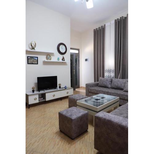 Dogra Apartment In City Centre