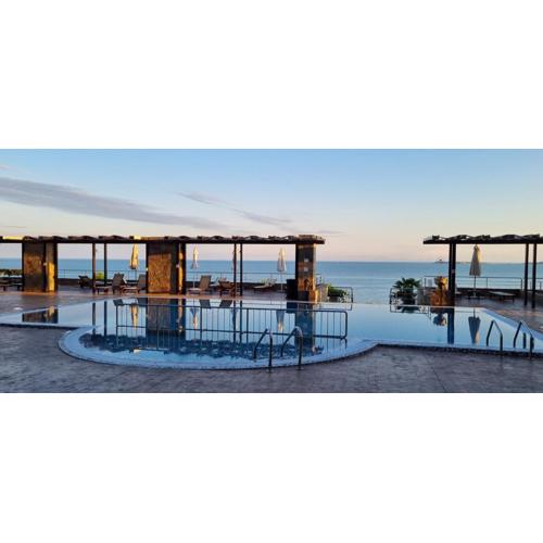 Dolce Vita II Waterfront Aura Sea View Luxury Apartament