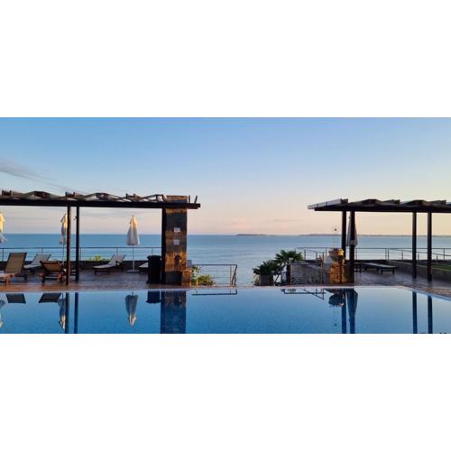 Dolce Vita II Waterfront Sunset Sea View Luxury Apartament