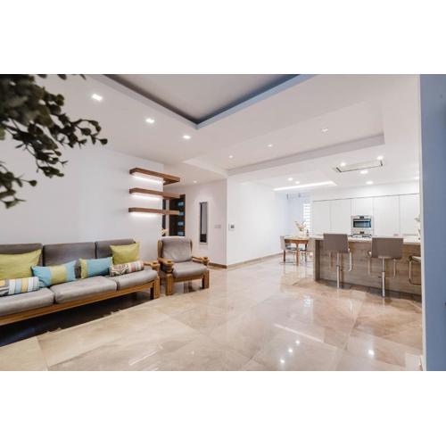 Dolmen Court Qawra Fl13 W Shared Pool! By Homely