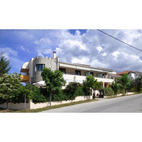 Dolphins Apartments & Rooms