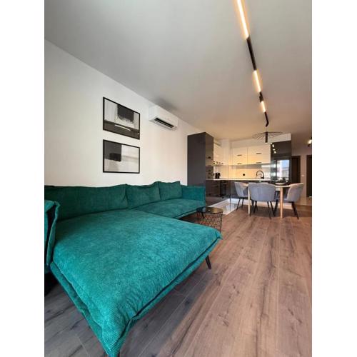 DomBox Sofia Suites - Stylish 2 Bedroom in Center - Free Garage