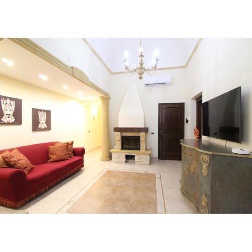 Domus Kentia Apartment